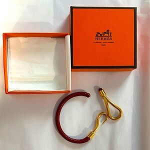 ✨Rehab Hermes Gold Hook Bracelet